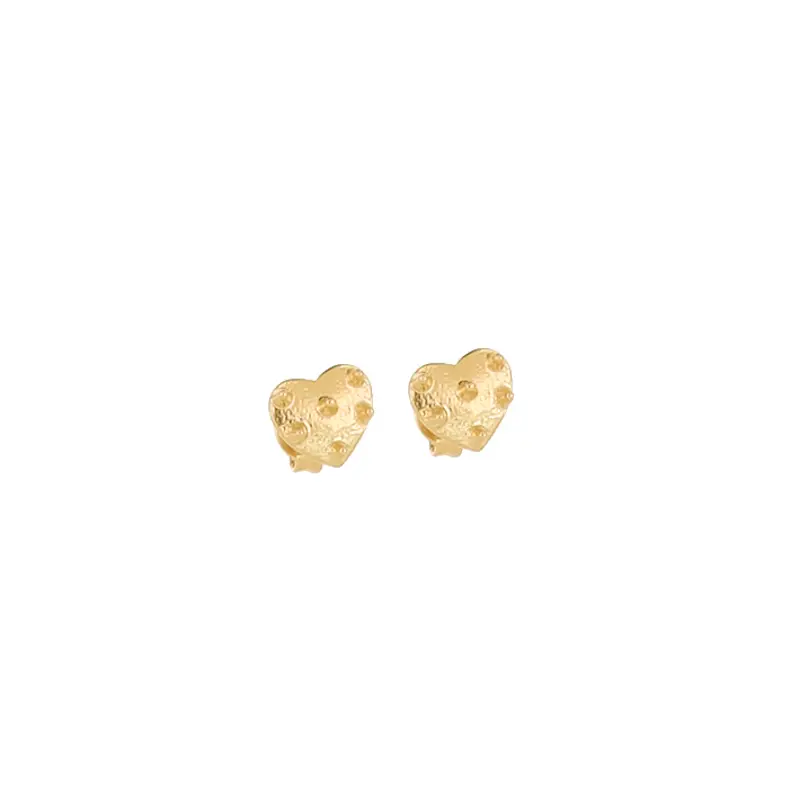 3981 Broquel Corazón Picos 2 Prs
